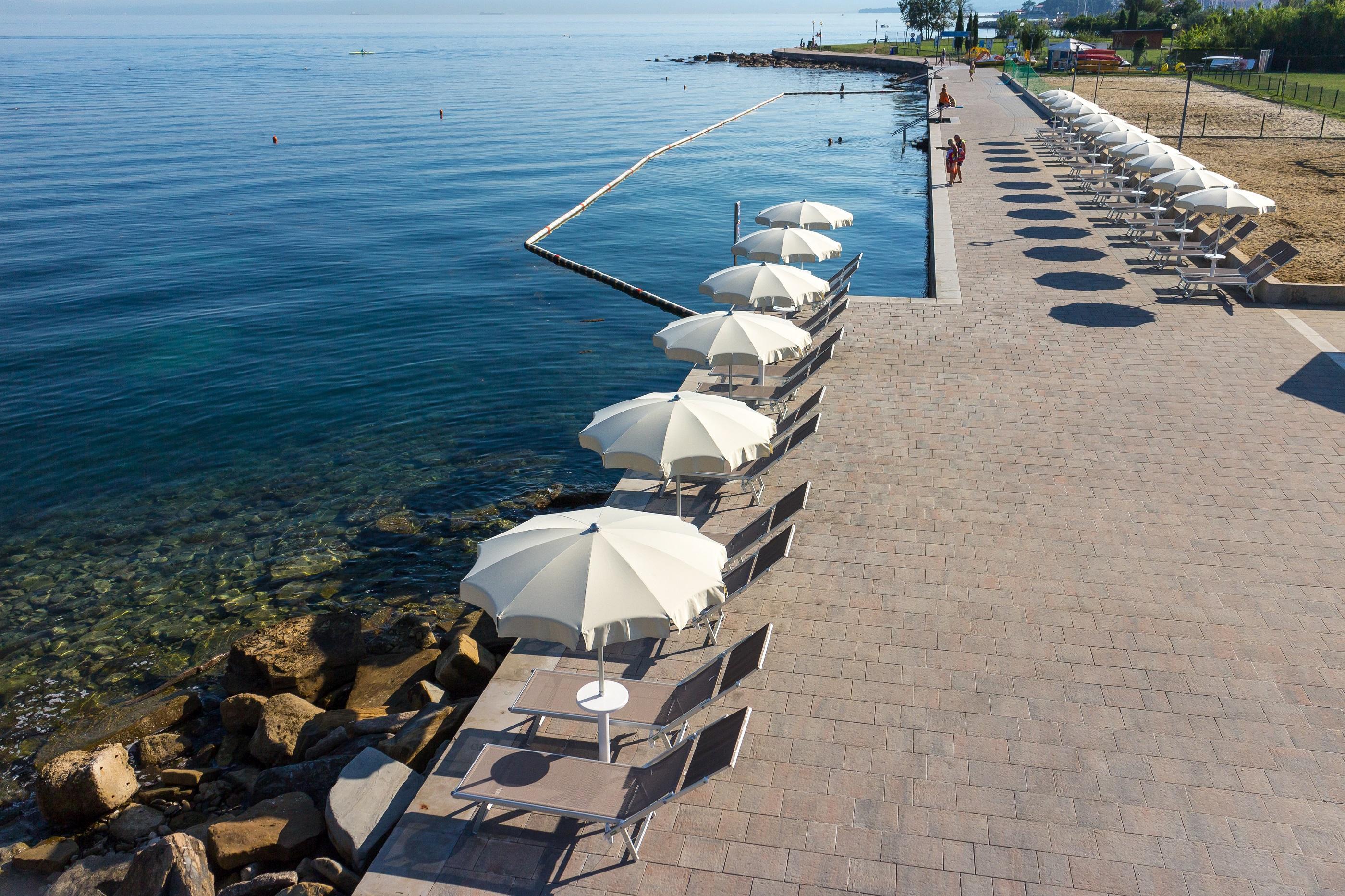 Dependences - San Simon Resort Izola Bagian luar foto