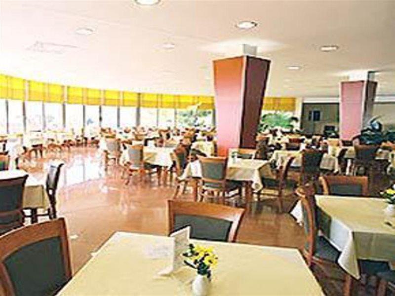 Dependences - San Simon Resort Izola Bagian luar foto