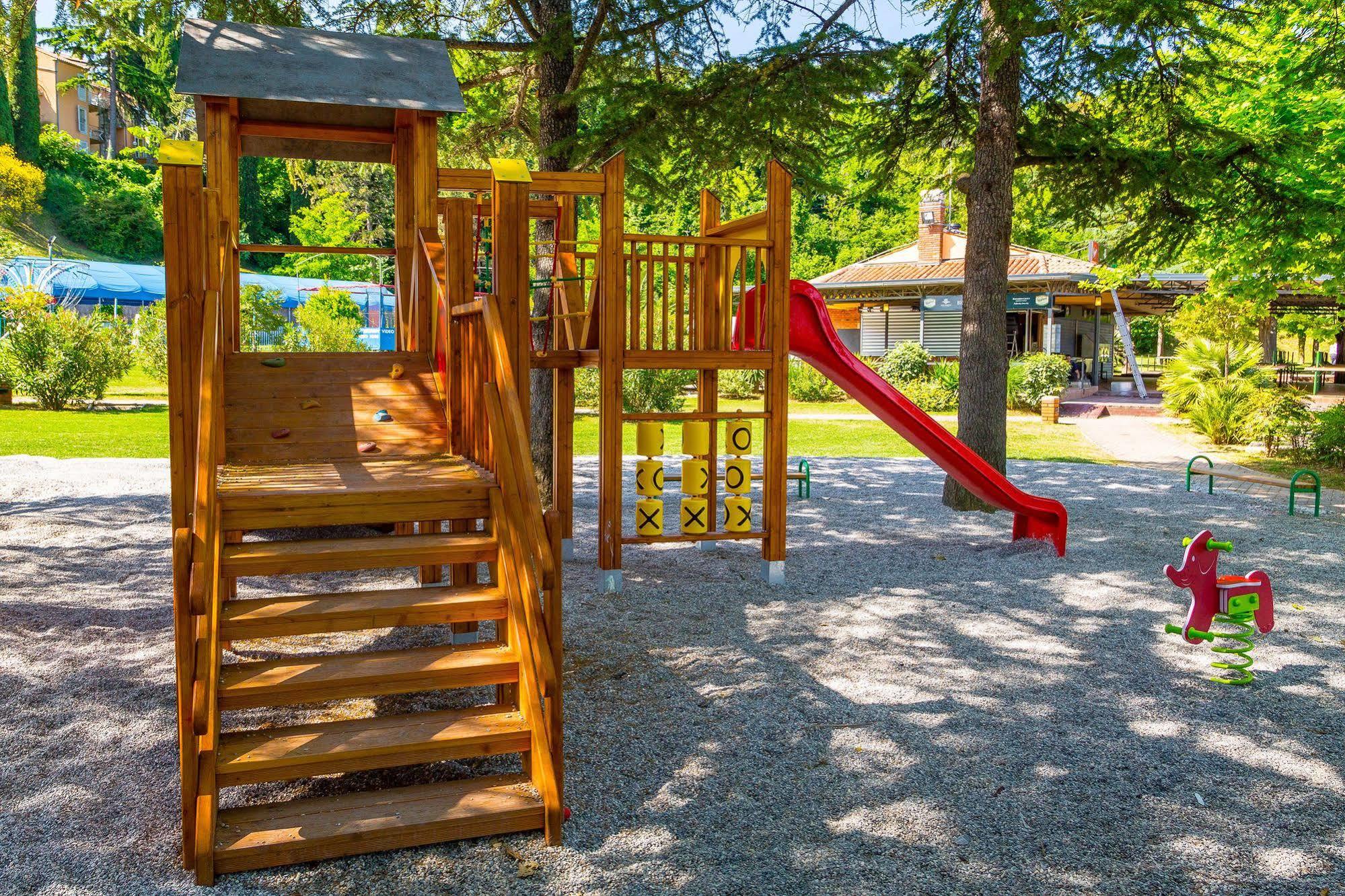 Dependences - San Simon Resort Izola Bagian luar foto