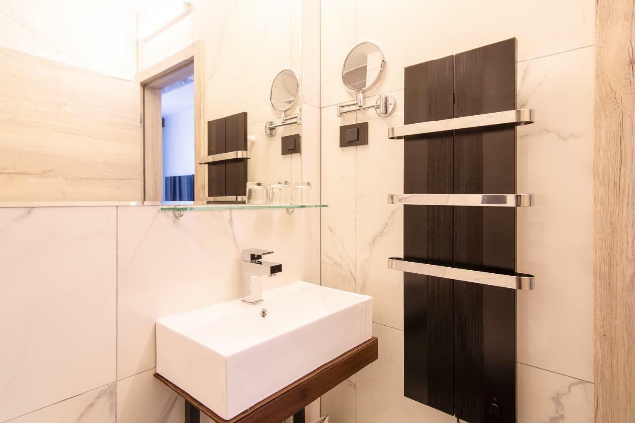 Dependences - San Simon Resort Izola Bagian luar foto