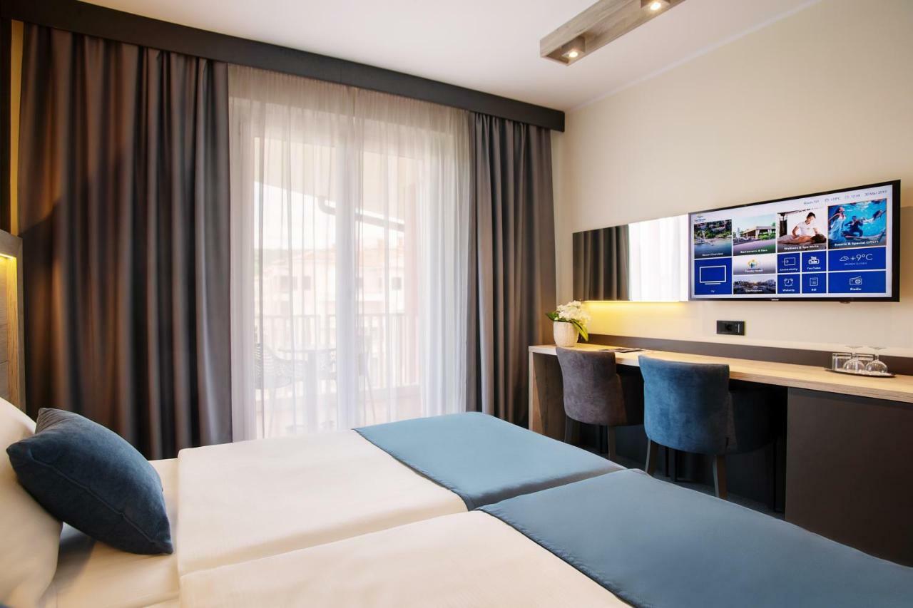 Dependences - San Simon Resort Izola Bagian luar foto