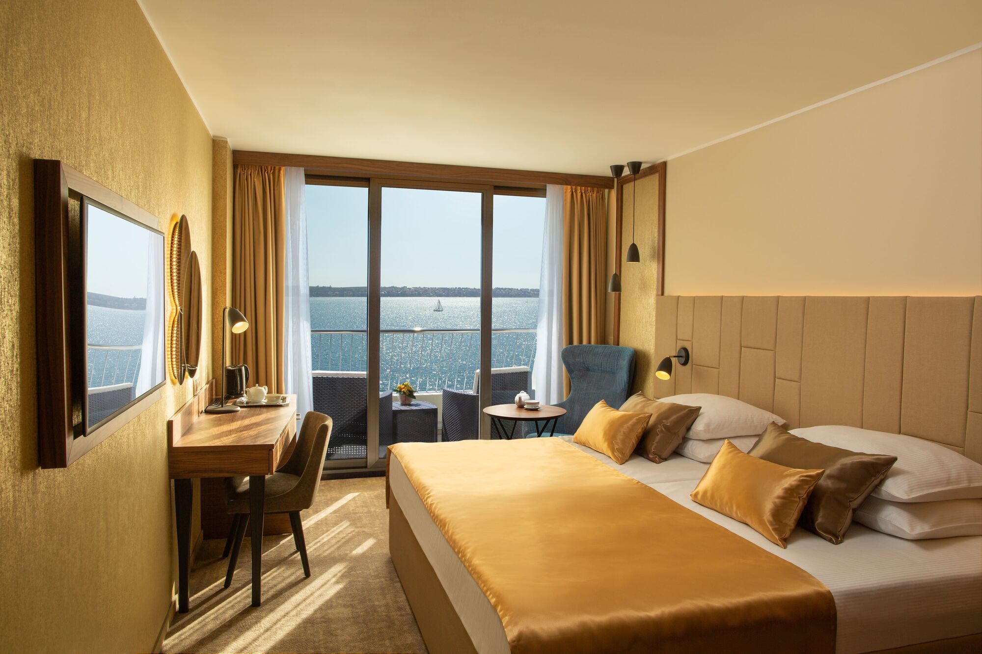 Dependences - San Simon Resort Izola Bagian luar foto