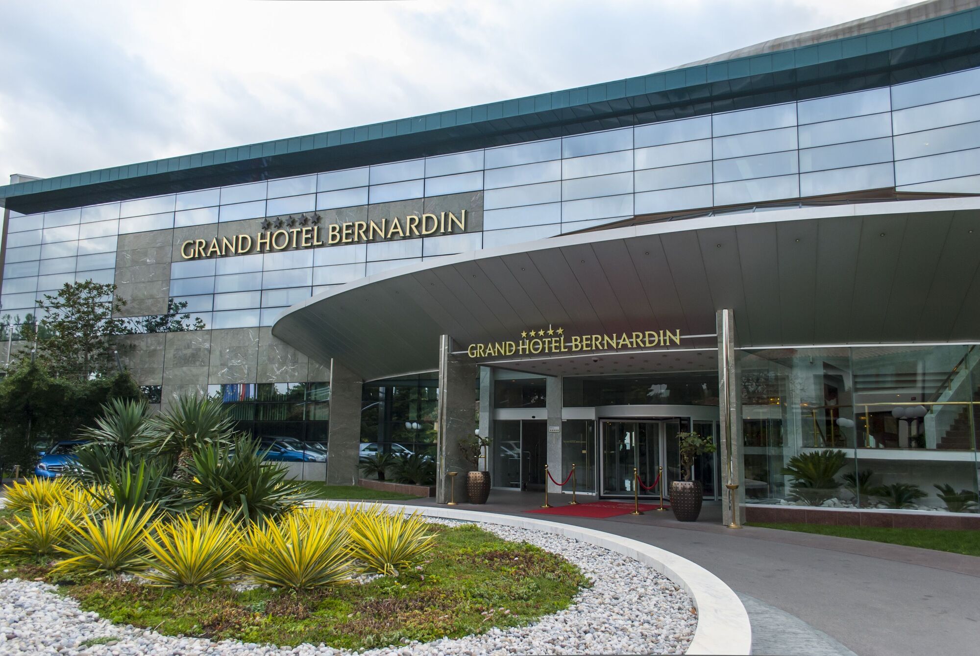 Dependences - San Simon Resort Izola Bagian luar foto